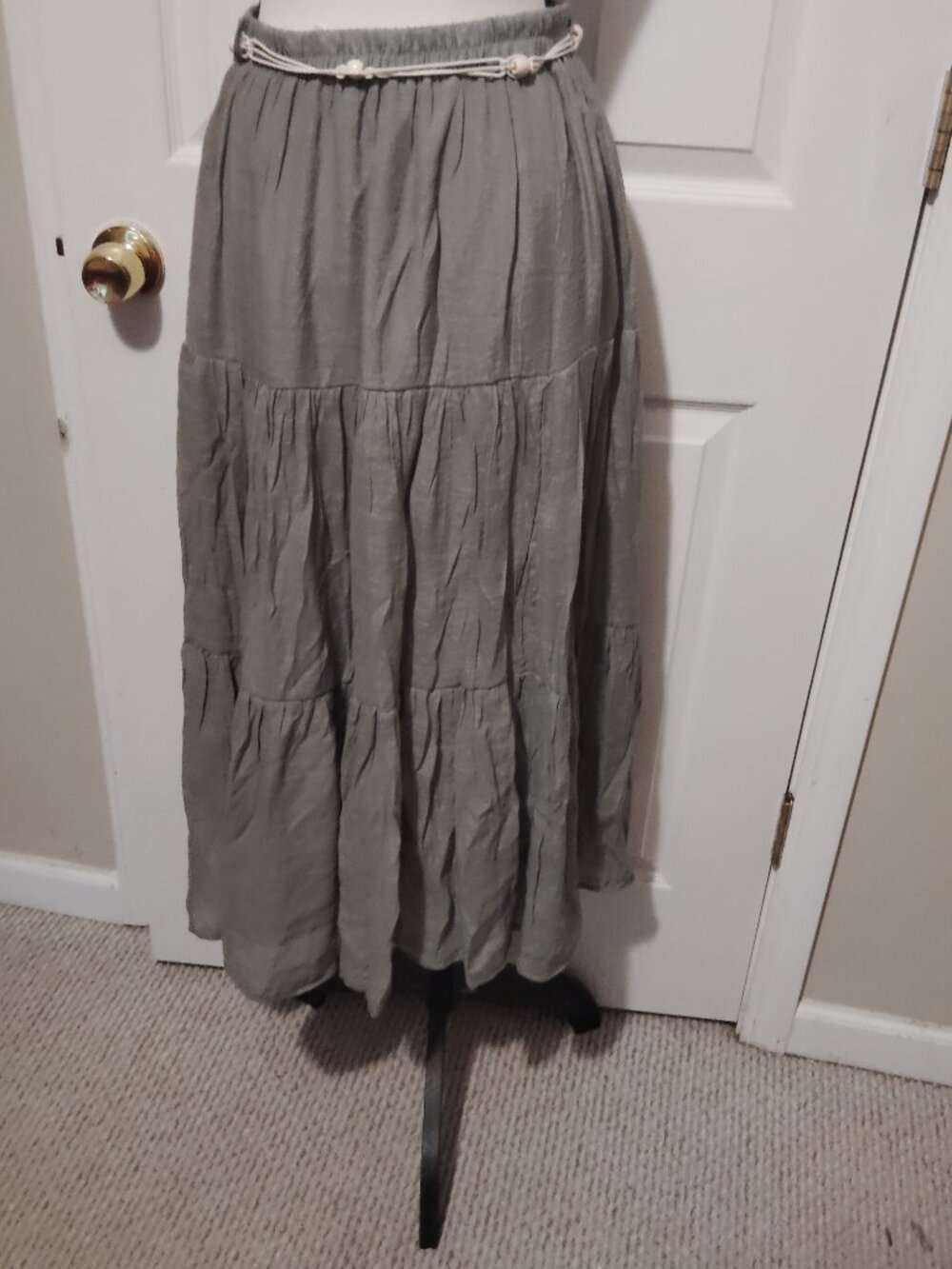 Passport Olive Green Linen Blend tired Midi Coastal Boho Skirt Size Medium - Picture 3 of 5